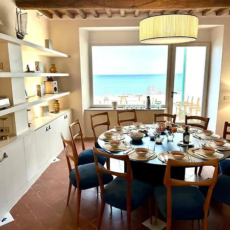 Villa Casa Grande, Historic By The Sea, In The Sea Portoferraio